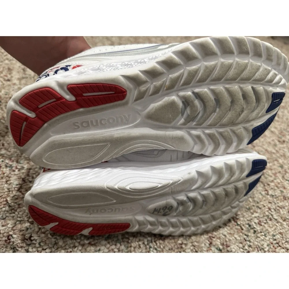 SAUCONY x Prinkshop Kinvara 11 Running Shoe‎ SIZE 7.5 Hero Women Run The World